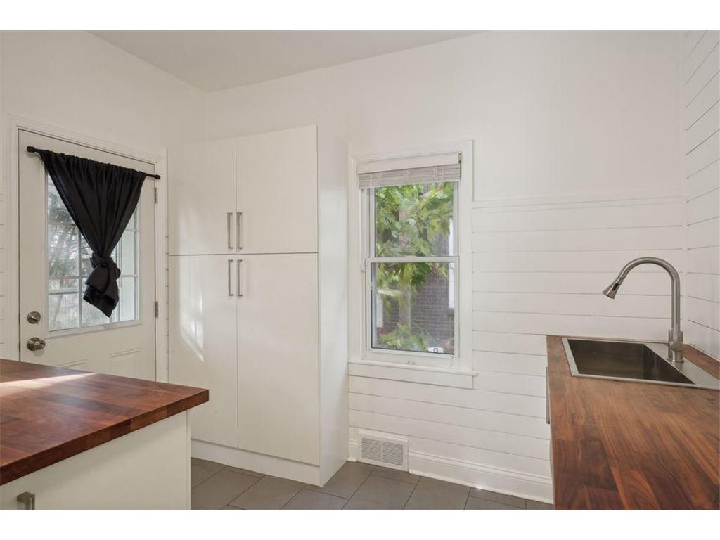 1318 5th Street NE Minneapolis MN 55413 7030246 image7