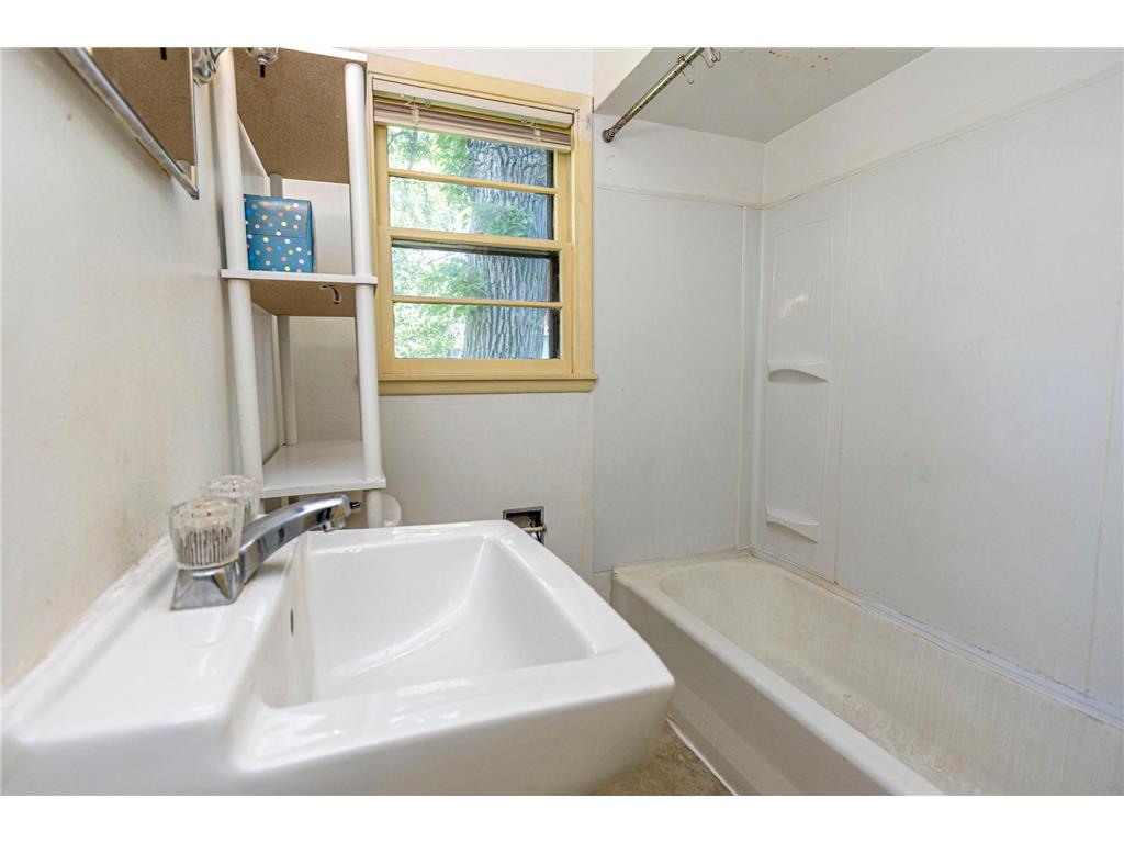 1318 Irving Street Alexandria MN 56308 7094979 image11