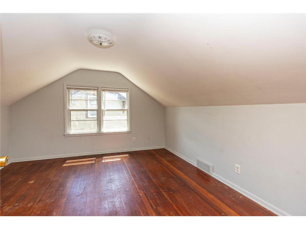 1318 Irving Street Alexandria MN 56308 7094979 image16