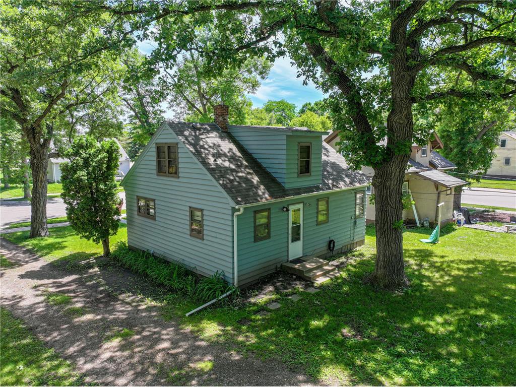 1318 Irving Street Alexandria MN 56308 7094979 image2