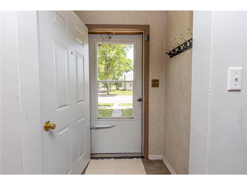 1318 Irving Street Alexandria MN 56308 7094979 image3