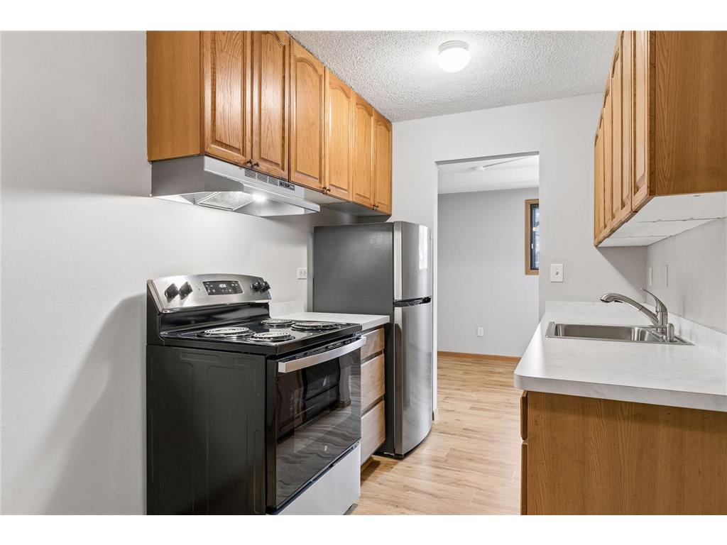 1318 Landmark Trail N Hopkins MN 55343 7017504 image17