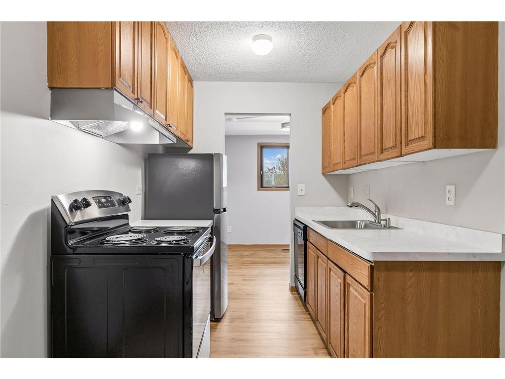 1318 Landmark Trail N Hopkins MN 55343 7017504 image18
