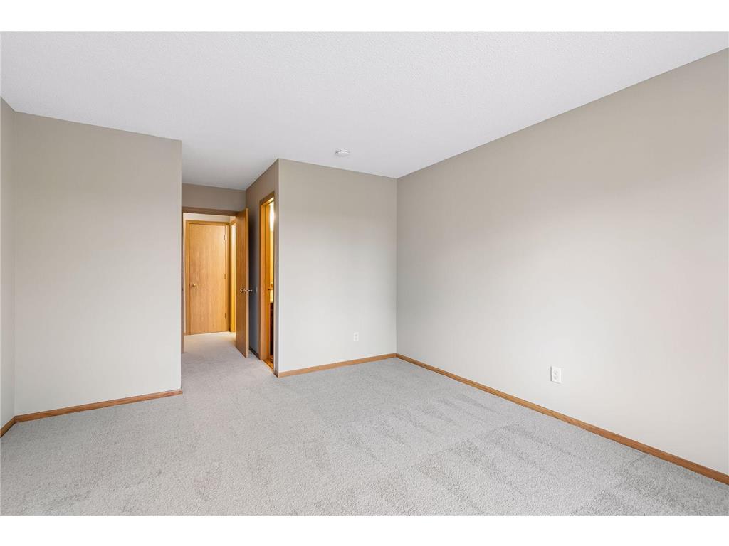 1318 Landmark Trail N Hopkins MN 55343 7017504 image25