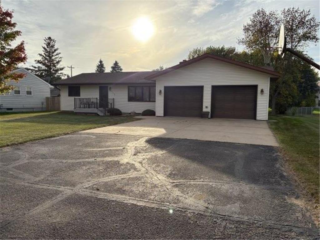 1318 Loring Avenue Detroit Lakes MN 56501 7007352 image1