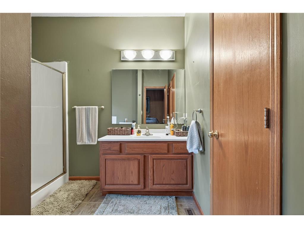 1318 Mcandrews Road E #23 Burnsville MN 55337 7058038 image15