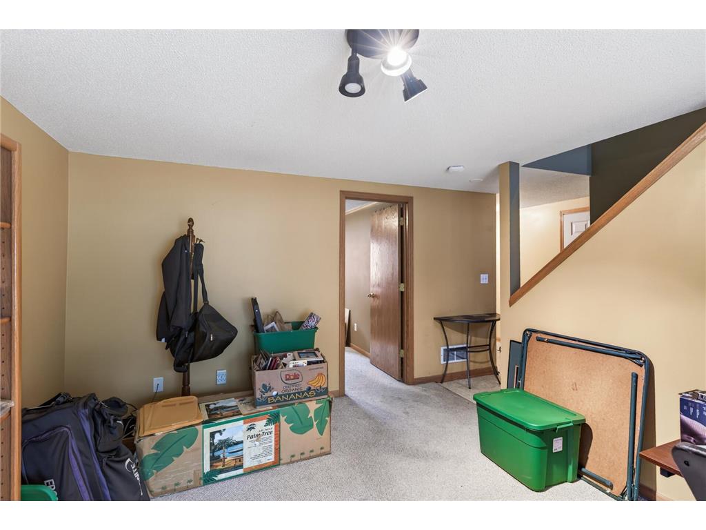 1318 Mcandrews Road E #23 Burnsville MN 55337 7058038 image18