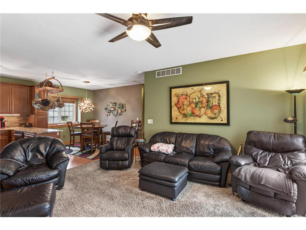 1318 Mcandrews Road E #23 Burnsville MN 55337 7058038 image7