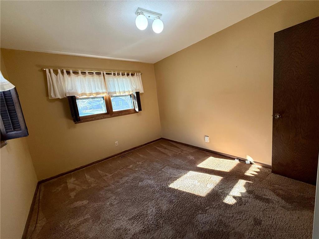 1318 W Chestnut Avenue Olivia MN 56277 6809899 image40