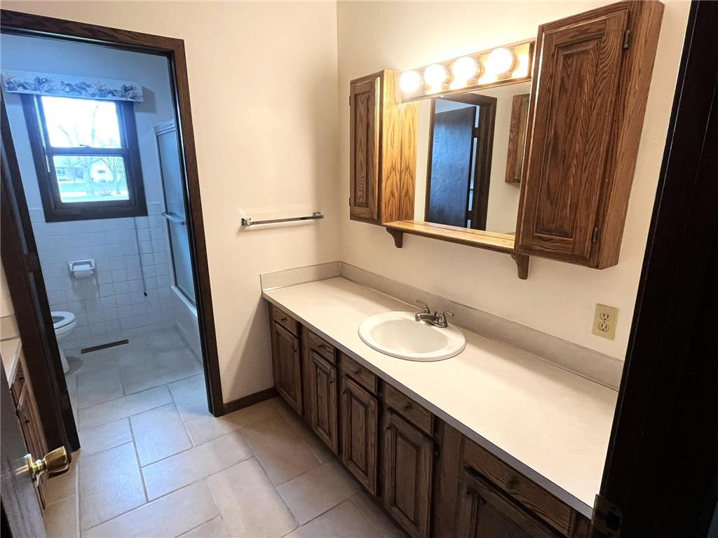 1318 W Chestnut Avenue Olivia MN 56277 7057982 image25