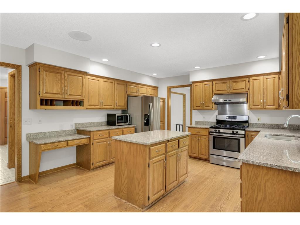 1318 W Royal Oaks Drive Shoreview MN 55126 6820670 image14
