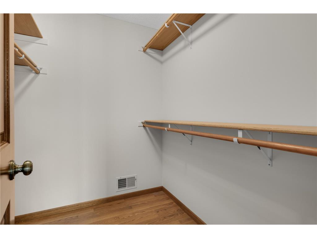 1318 W Royal Oaks Drive Shoreview MN 55126 6820670 image32