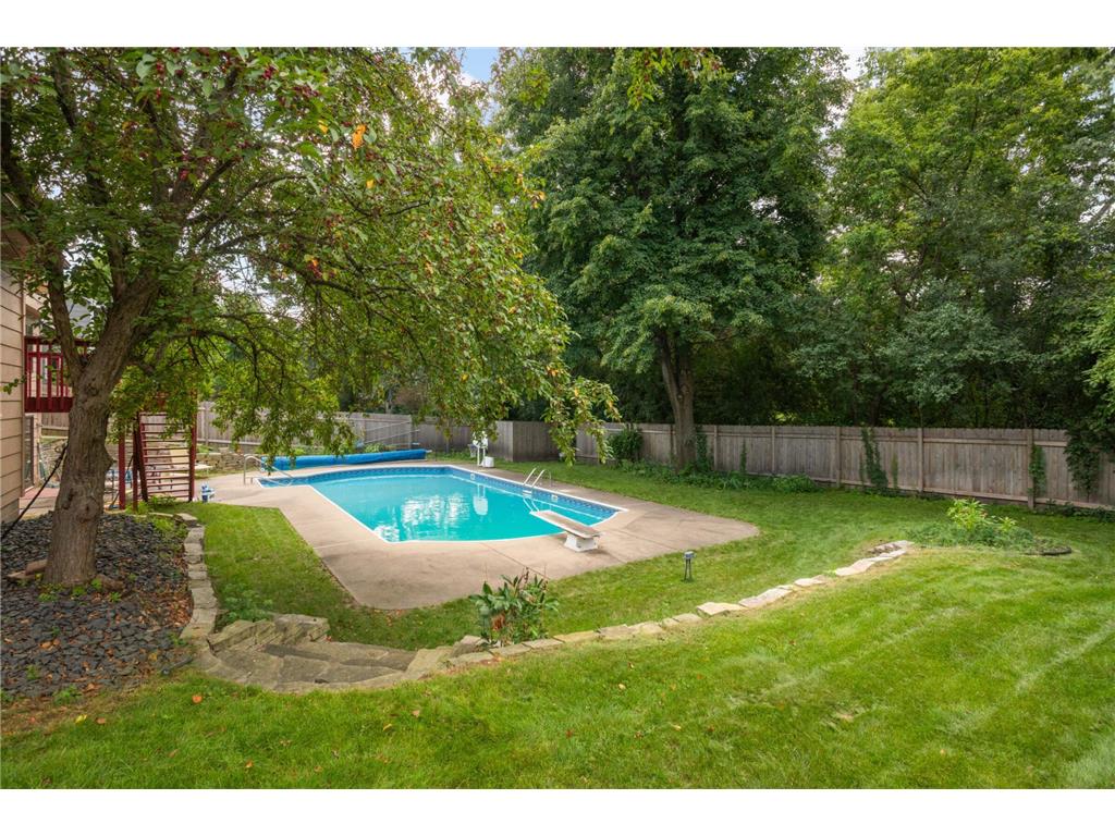 1318 W Royal Oaks Drive Shoreview MN 55126 6820670 image47