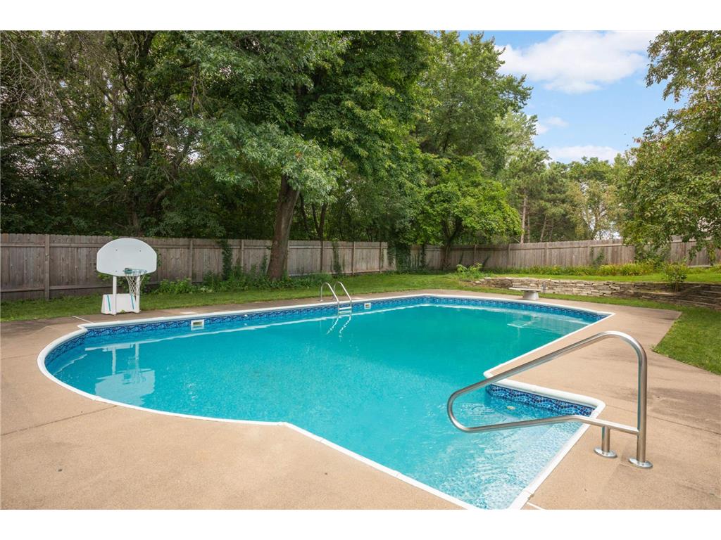 1318 W Royal Oaks Drive Shoreview MN 55126 6820670 image49