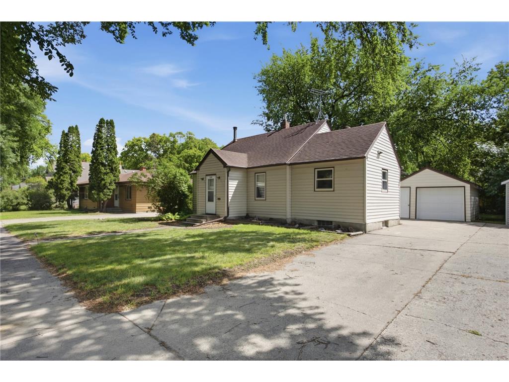 1319 12th Street N Fargo ND 58102 7099821 image2