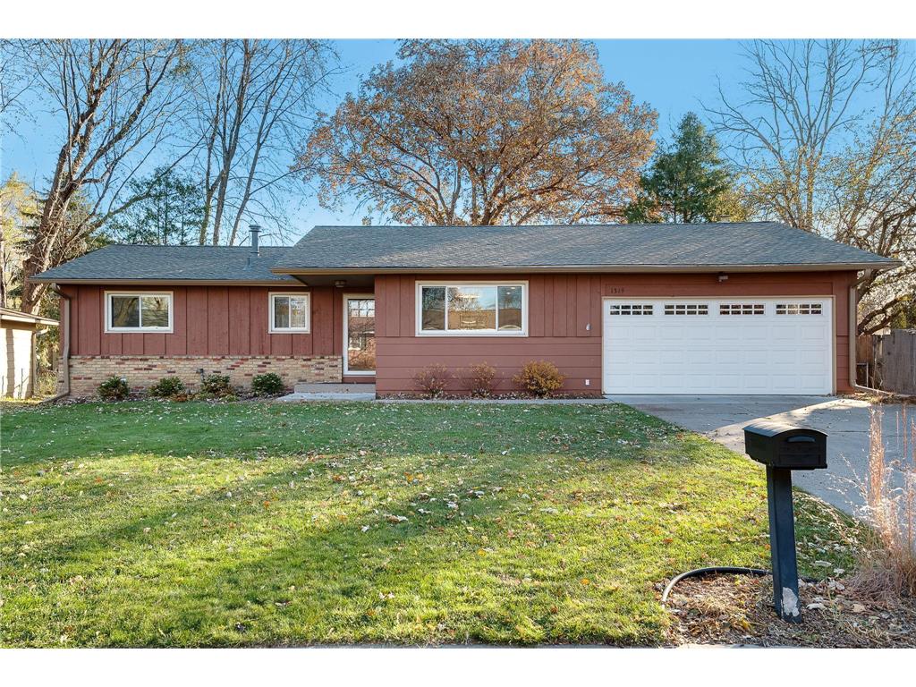 1319 19th Street W, Hastings, MN, 55033 MLS 6460843 Edina Realty