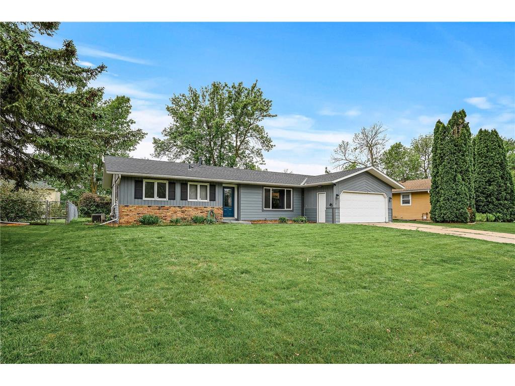 1319 21st Street W Hastings MN 55033 6683582 image1