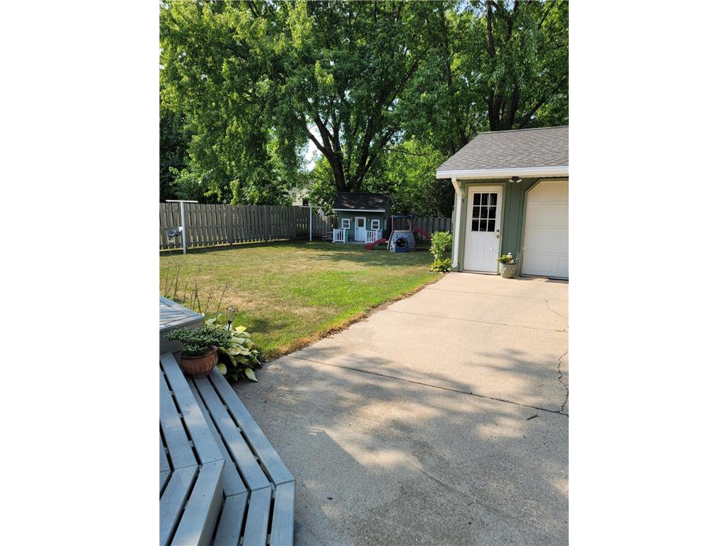 1319 3rd Avenue Mountain Lake MN 56159 6751050 image22