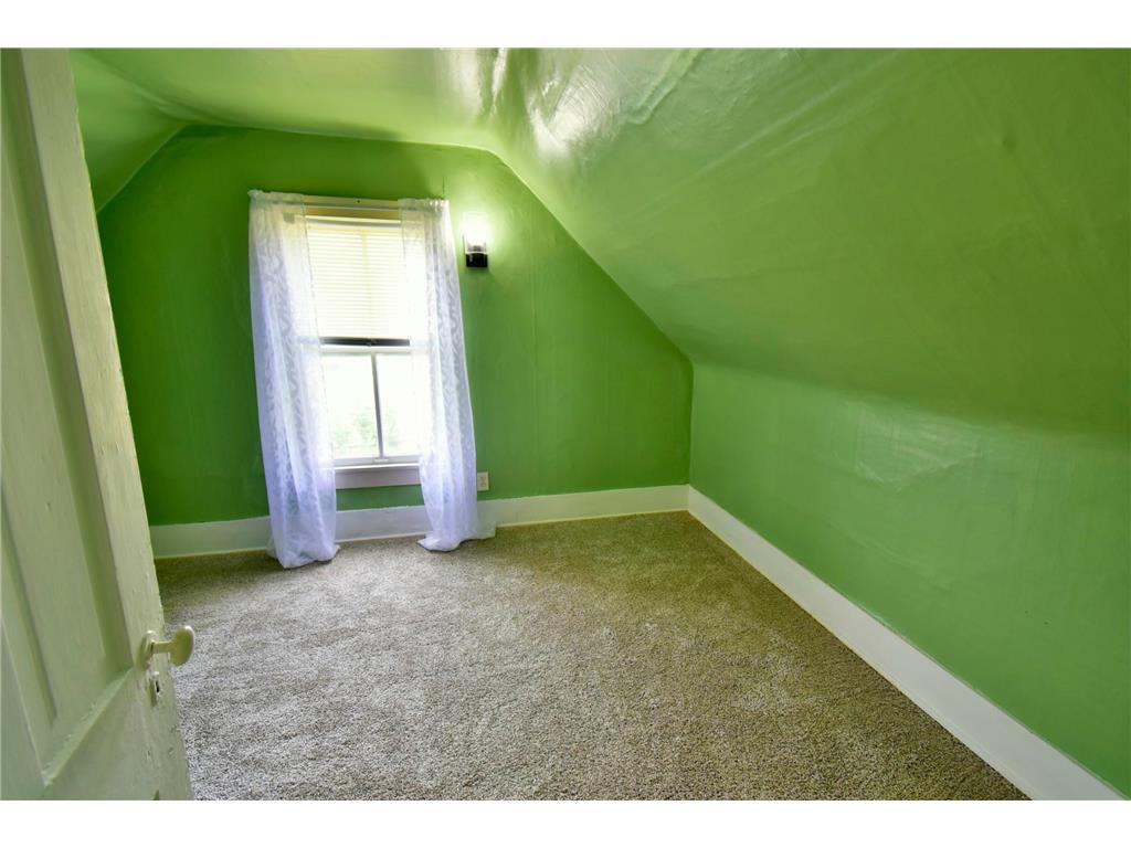 1319 Chandler Avenue N Glencoe MN 55336 7086255 image16