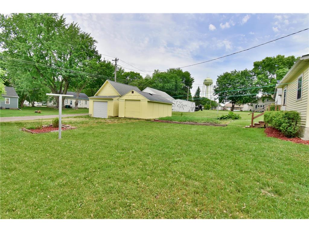 1319 Chandler Avenue N Glencoe MN 55336 7086255 image24