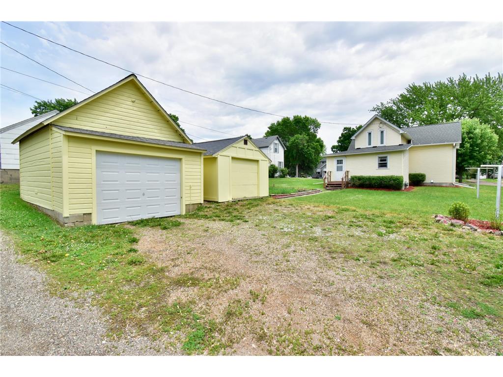 1319 Chandler Avenue N Glencoe MN 55336 7086255 image25