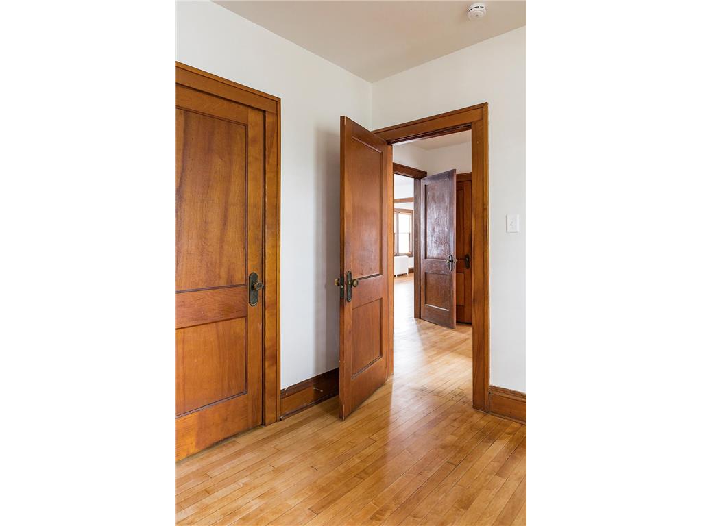 1319 Dayton Avenue Saint Paul MN 55104 6787142 image25