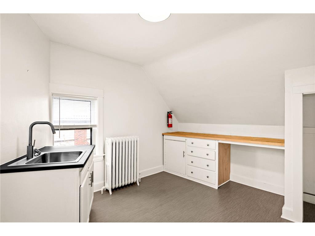 1319 E 3rd Street Duluth MN 55805 - Chester Creek 6501260 image29