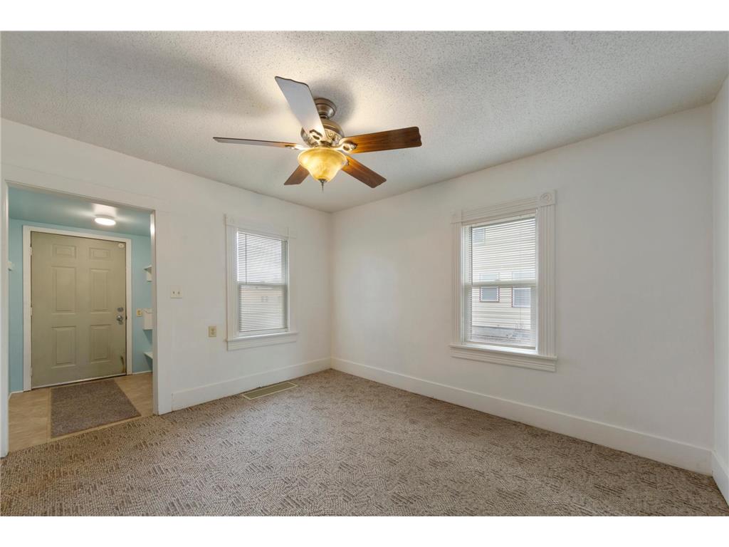 1319 George L Street Faribault MN 55021 7036061 image10