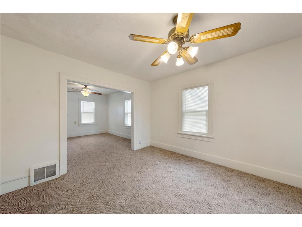 1319 George L Street Faribault MN 55021 7036061 image12