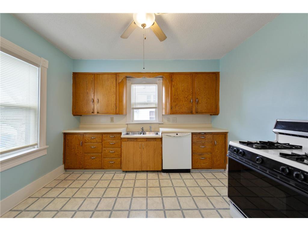1319 George L Street Faribault MN 55021 7036061 image14