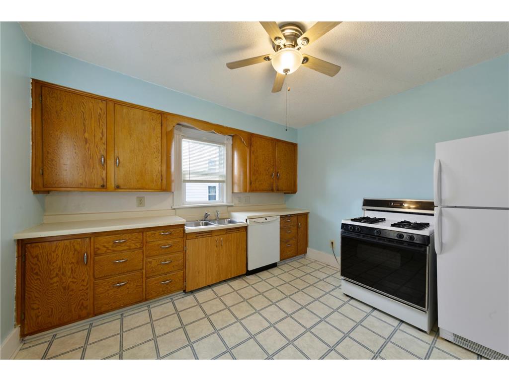 1319 George L Street Faribault MN 55021 7036061 image15