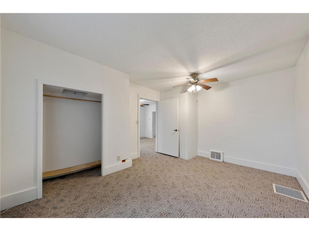 1319 George L Street Faribault MN 55021 7036061 image21