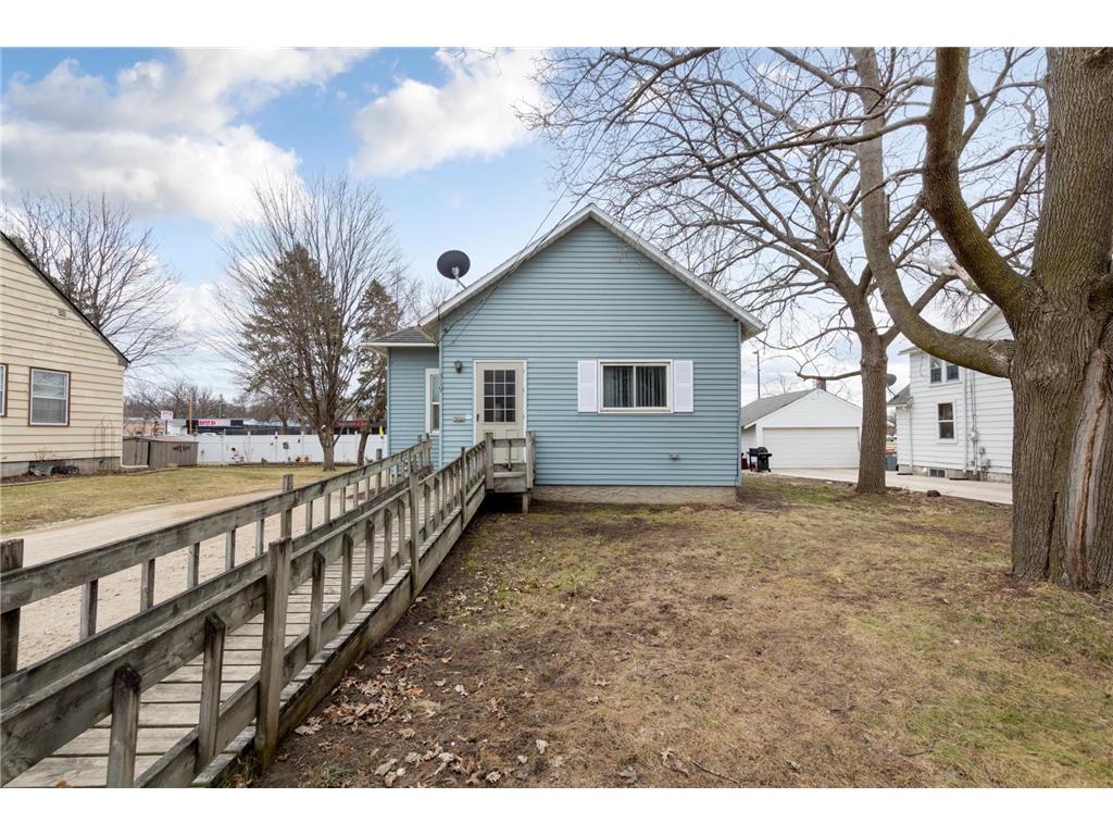 1319 George L Street Faribault MN 55021 7036061 image3