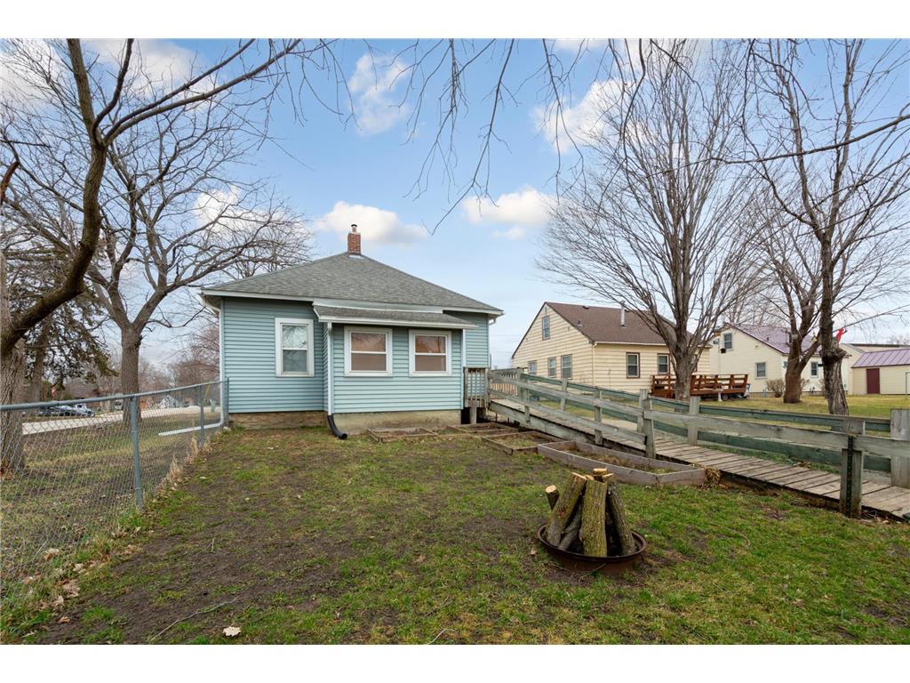 1319 George L Street Faribault MN 55021 7036061 image7