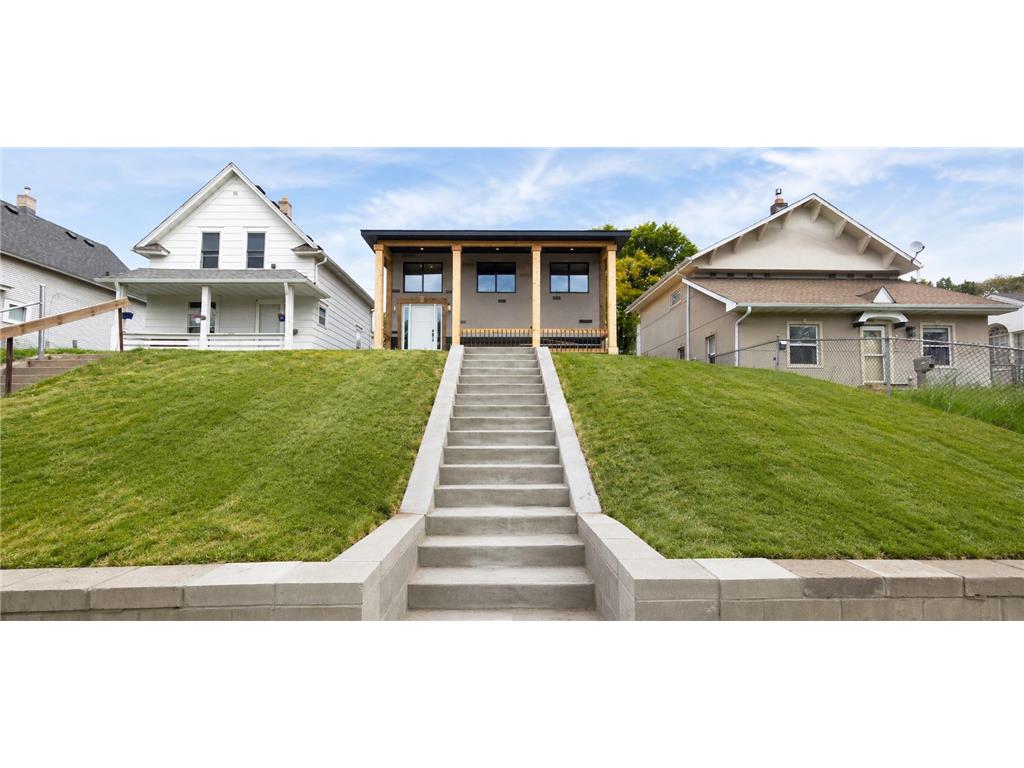 1319 Minnehaha Avenue E North Saint Paul MN 55106 7081820 image1