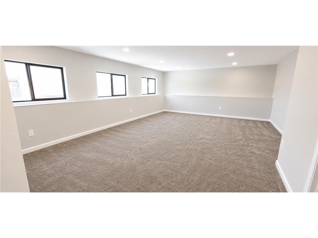 1319 Minnehaha Avenue E North Saint Paul MN 55106 7081820 image16