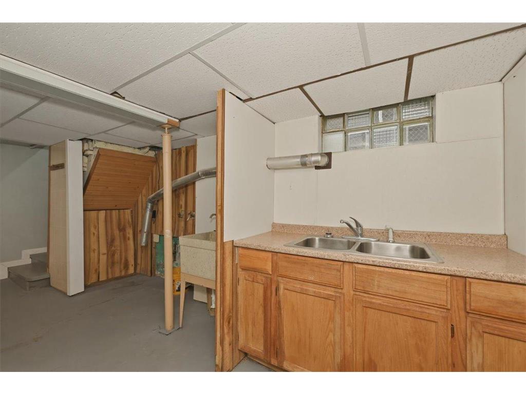 1319 N 7th Street Superior WI 54880 7087980 image11