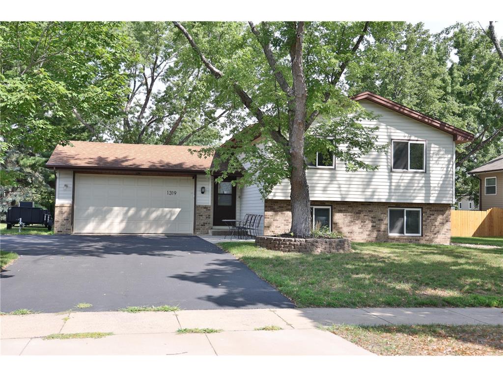 1319 Sunny Lane, Anoka, MN, 55303 MLS 6252203 Edina Realty