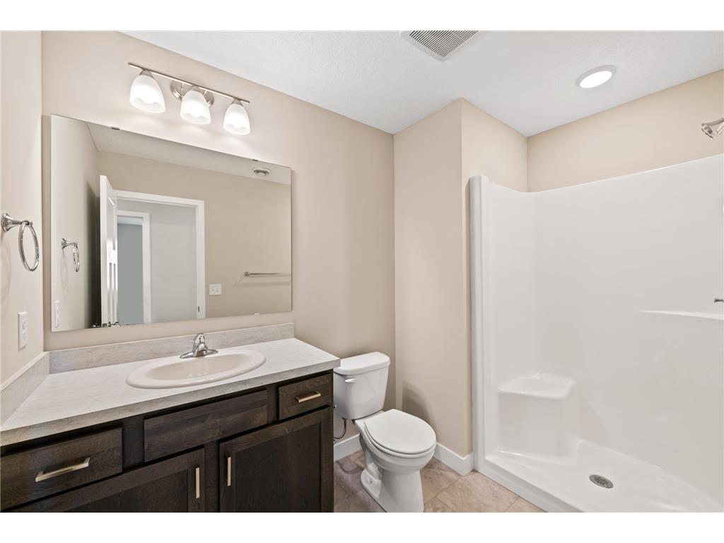 1319 Woods Road NE Isanti MN 55040 7017159 image15