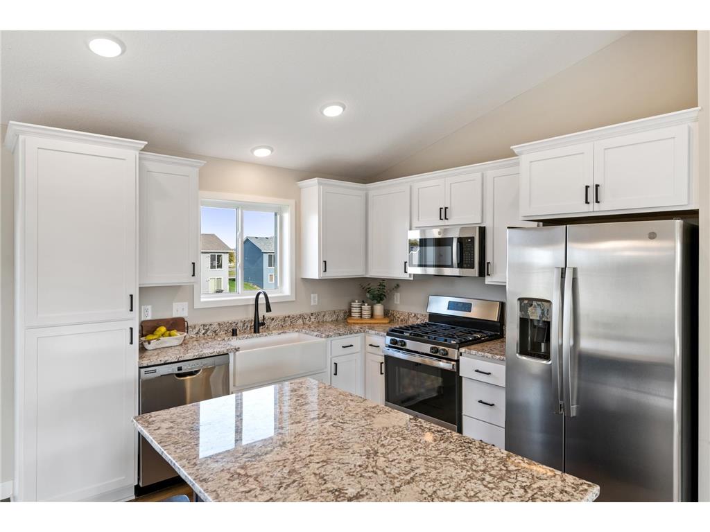 1319 Woods Road NE Isanti MN 55040 7017159 image2