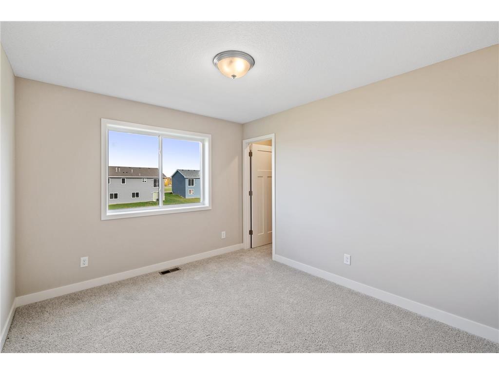 1319 Woods Road NE Isanti MN 55040 7017159 image9