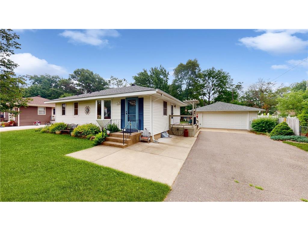 132 105th Avenue NE Blaine MN 55434 6365015 image1