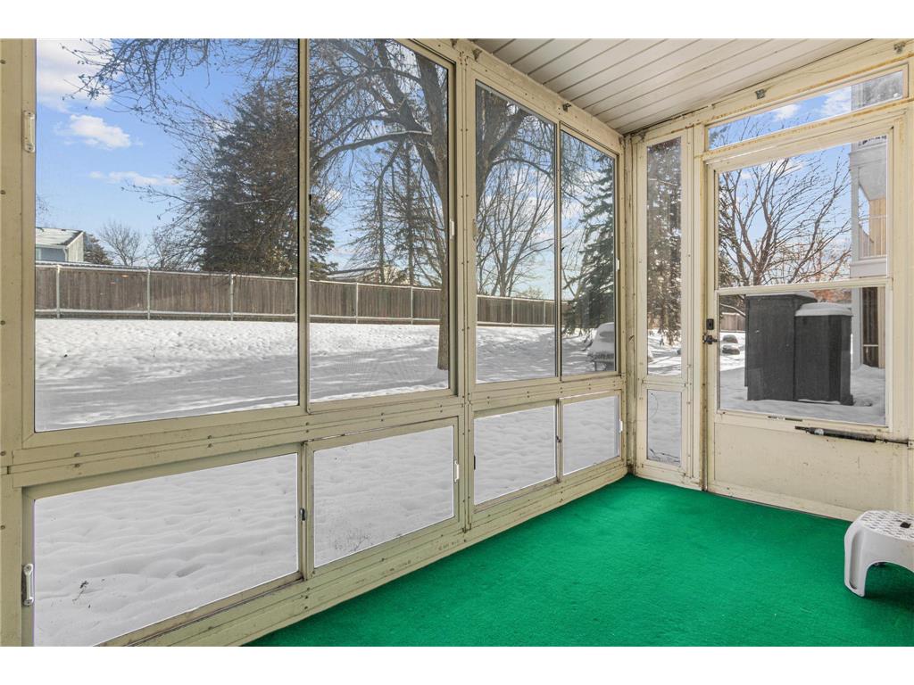 132 Demont Avenue E #136 Little Canada MN 55117 6824506 image14