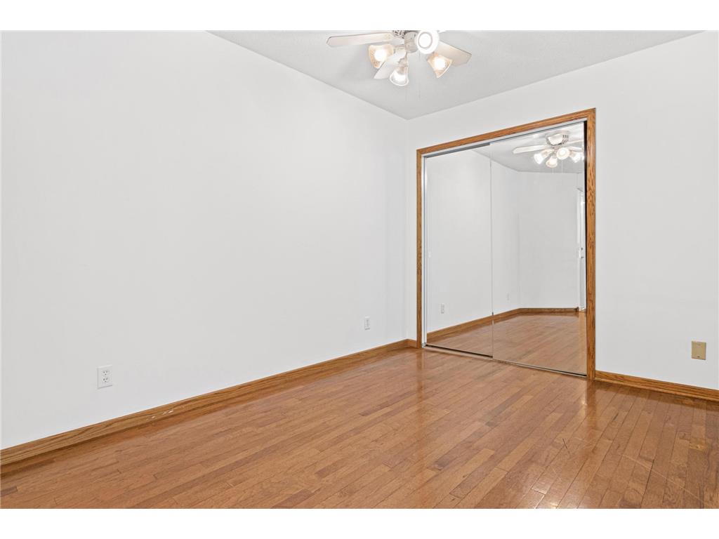 132 Demont Avenue E #136 Little Canada MN 55117 6824506 image4