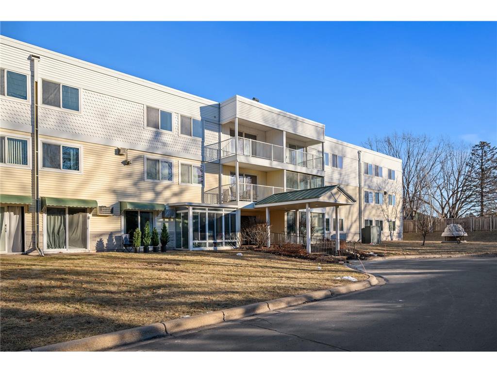 132 Demont Avenue E #233 Little Canada MN 55117 6699003 image1