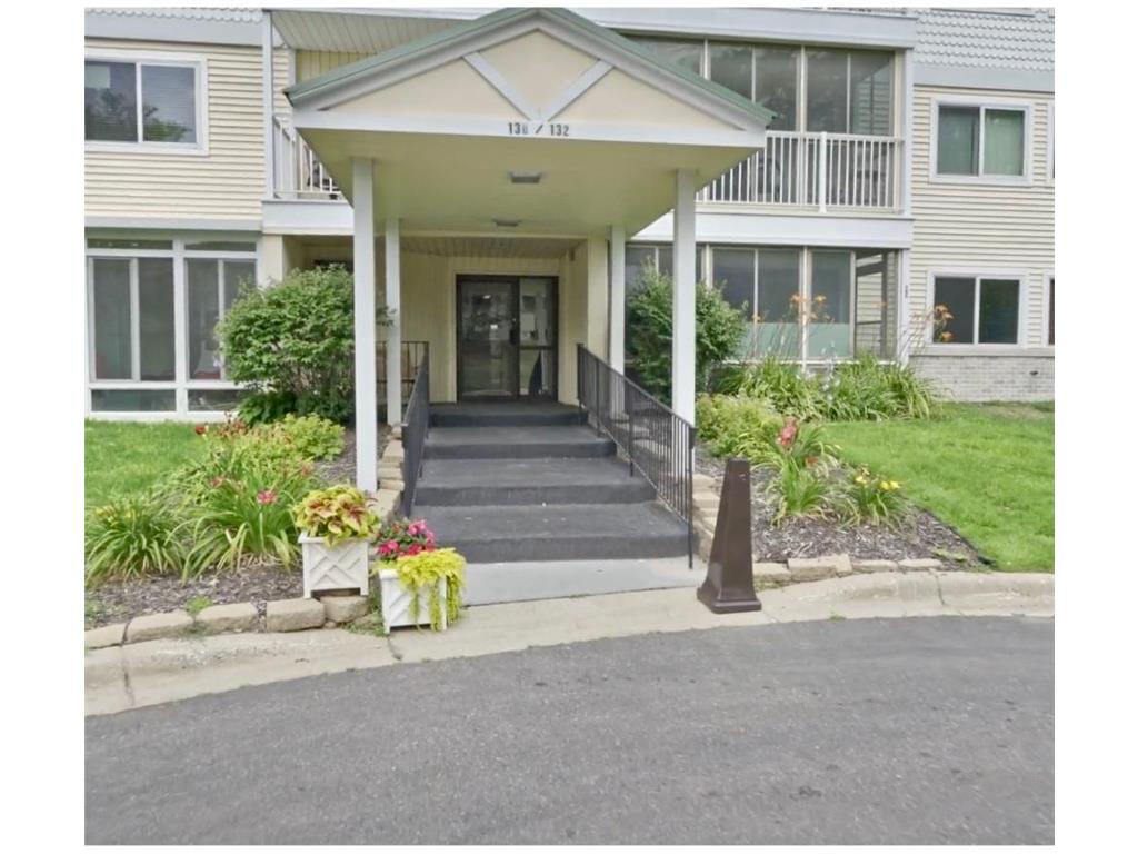 132 Demont Avenue E #326 Little Canada MN 55117 6402979 image1