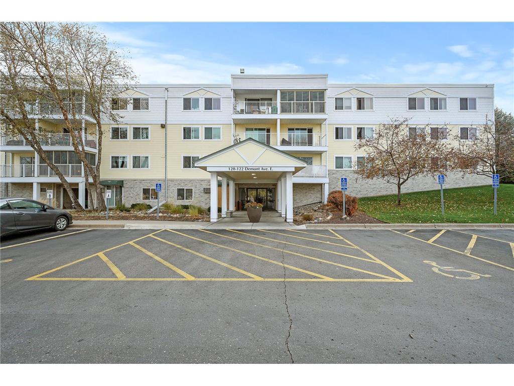 132 Demont Avenue E #334 Little Canada MN 55117 6461809 image1