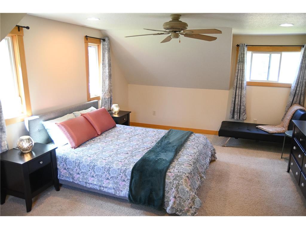 132 S Washington Avenue New Richmond WI 54017 7076111 image22