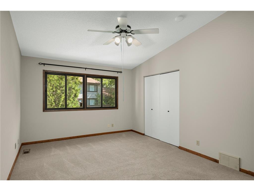 132 W Eagle Lake Drive Maple Grove MN 55369 - Eagle 7050339 image13