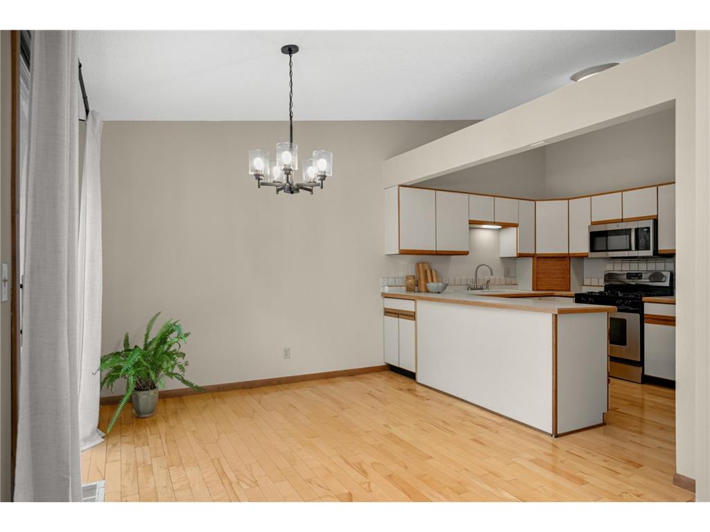 132 W Eagle Lake Drive Maple Grove MN 55369 - Eagle 7050339 image6